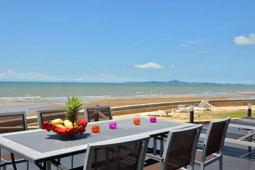 Luxury 5 Stars Beach Villa 6 Beds