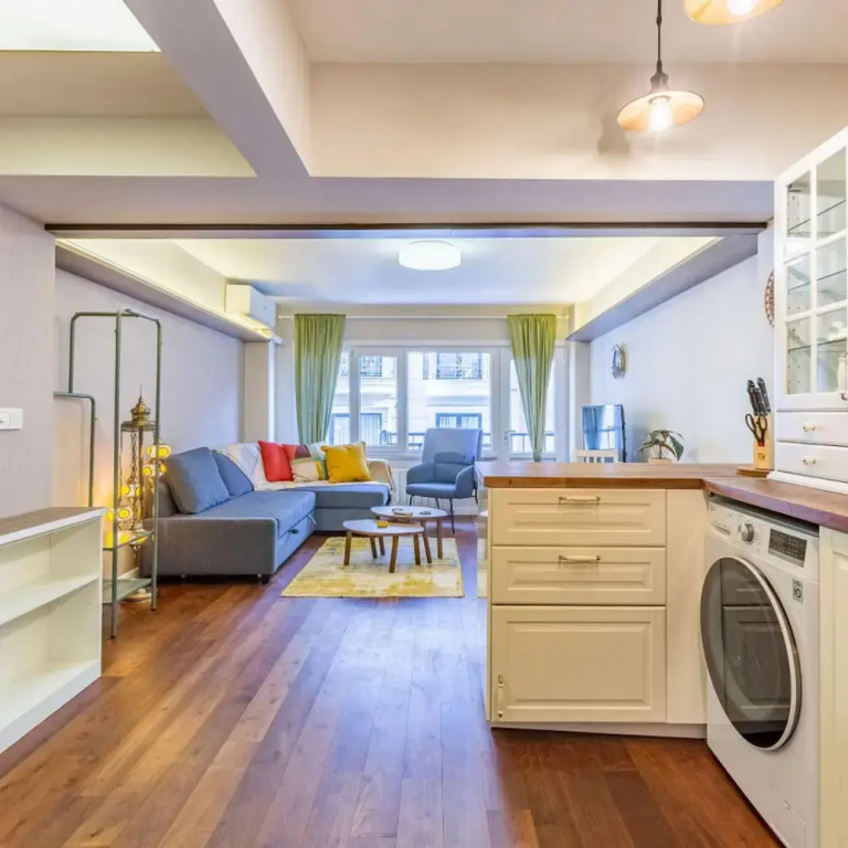 Central and Stylish Flat in the Heart of Beyoglu