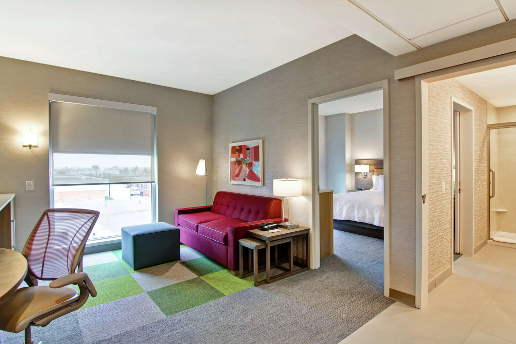 Home2 Suites By Hilton Montreal Dorval