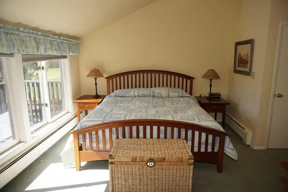 992 Ptarmigan Rd 6 Bedroom Home