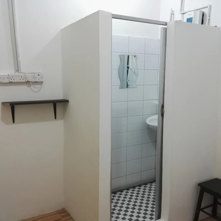 SPOT ON 89886 Backpacker's Stay Services