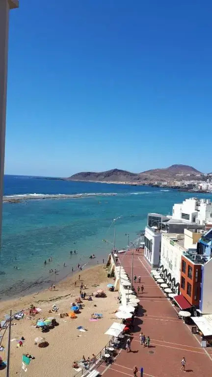 Apartamento amplio Canary Style, 1ªLinea Playa Canteras
