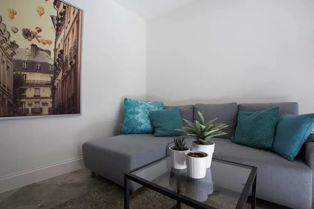Saint Pauls Suite 24