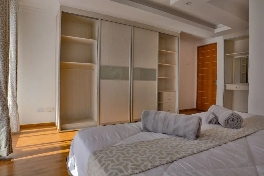 Edmor Residences - Riverside