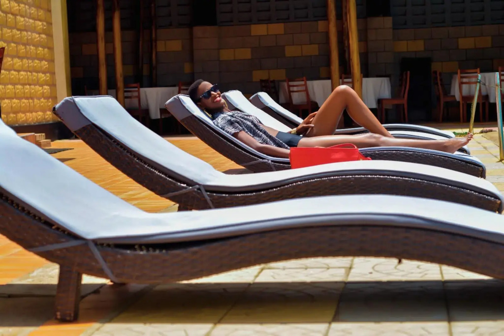 Esella Country Hotel