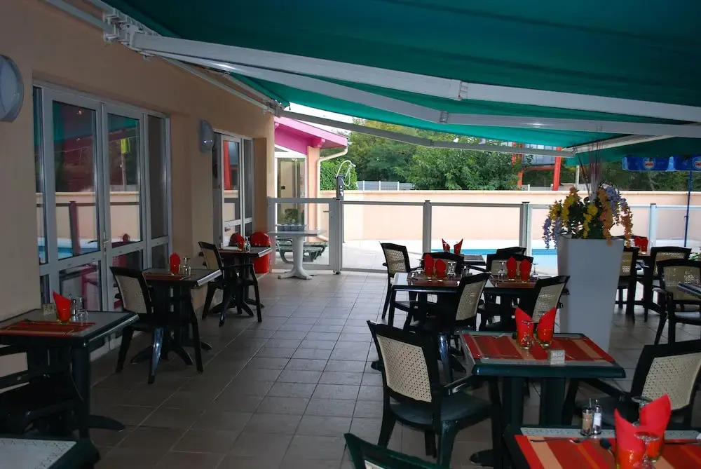 Artel Hotel