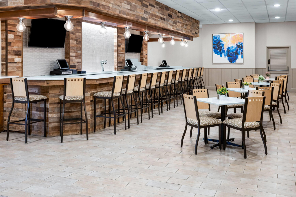 Days Hotel by Wyndham Toms River Jersey Shore