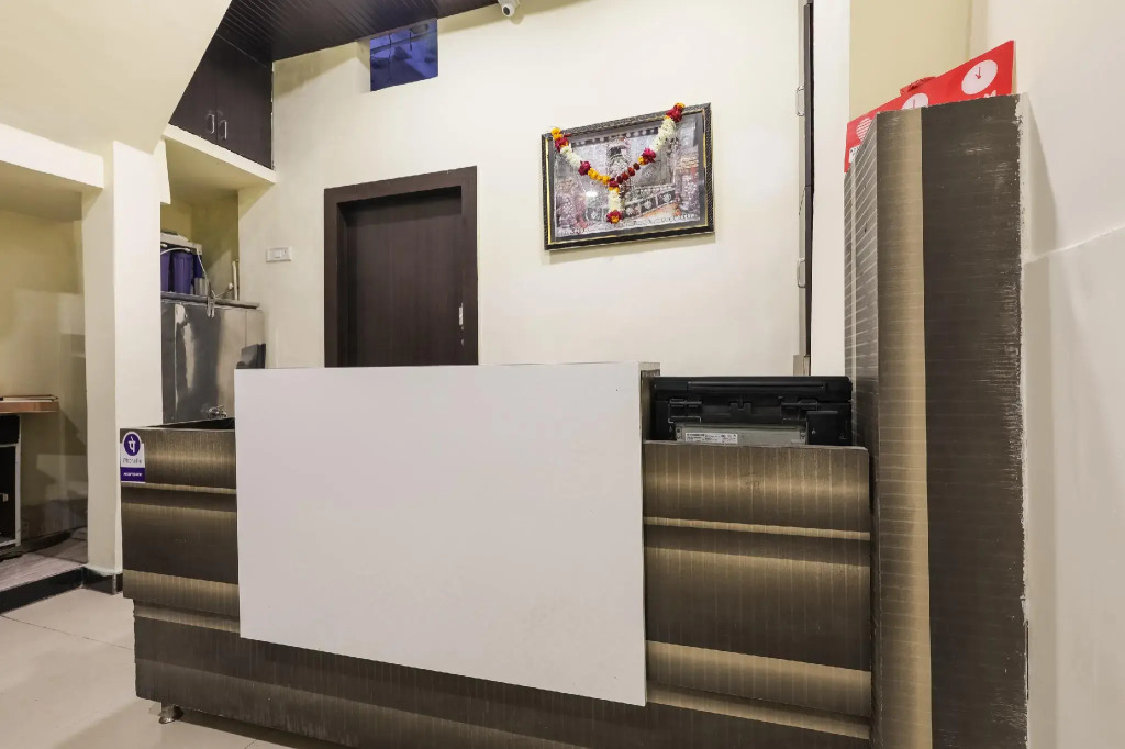 OYO 66811 Hotel Nahta Palace