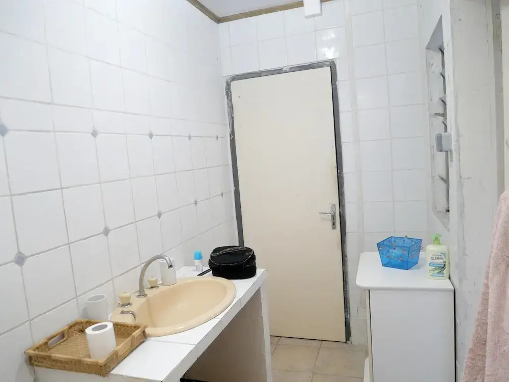 House With 3 Bedrooms in Saint-denis, With Wonderful City View, Enclosed Garden and Wifi - 28 km From the Beach