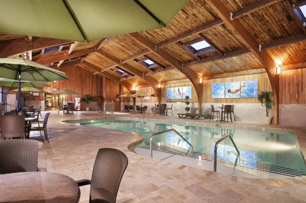 DoubleTree by Hilton Roseville Minneapolis