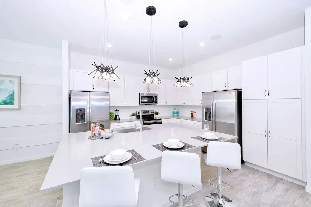 Upstay Mansion w Cinema Games Pool- Sleeps 26