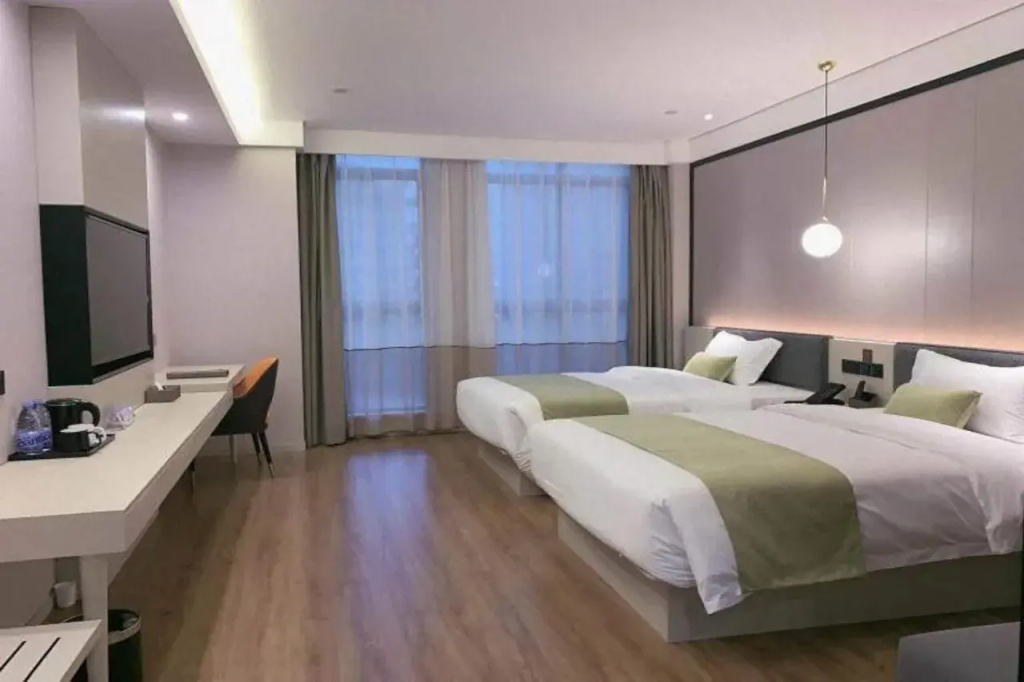 Gya Jiaxing Pinghu City Wuyue Square Shengli Road