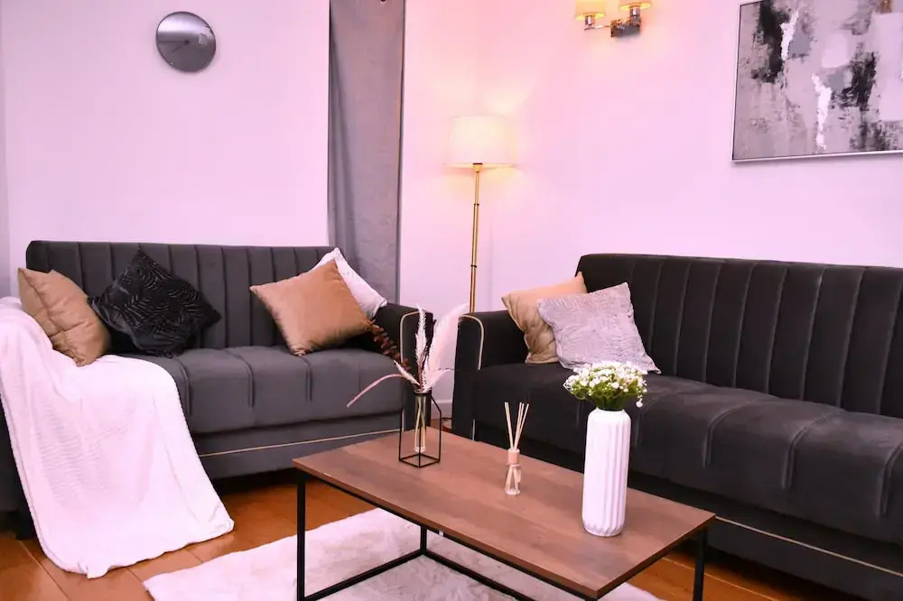 Sleeps 4 - Private Balcony - Wheelchair Accessible