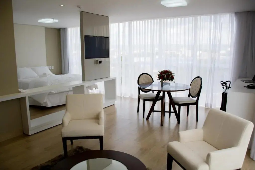Select Hotel