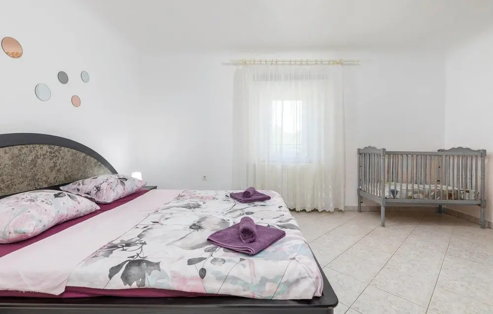 Nice Home in Vodnjan With Wifi and 2 Bedrooms