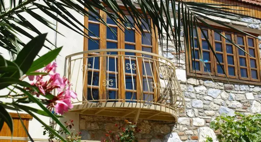 Serenity Cottage