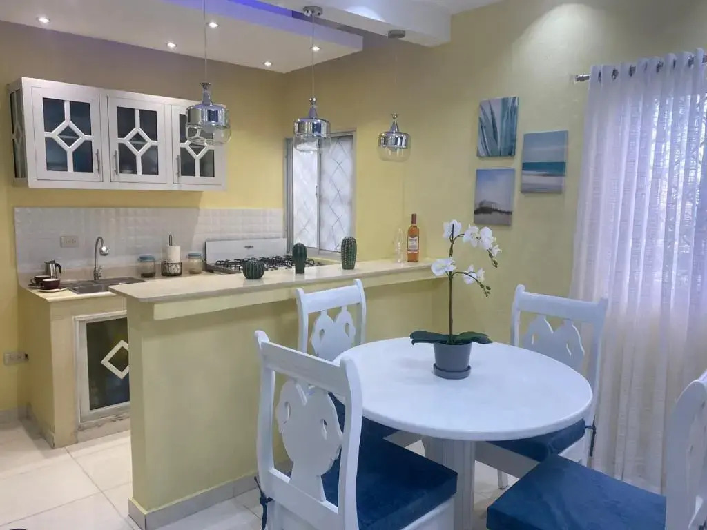 Apartamentos Melya cerca de la Playa Caleta