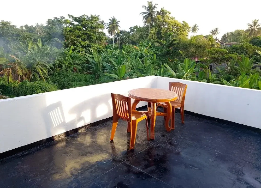 Tropical Suites - Airport Transit Residence