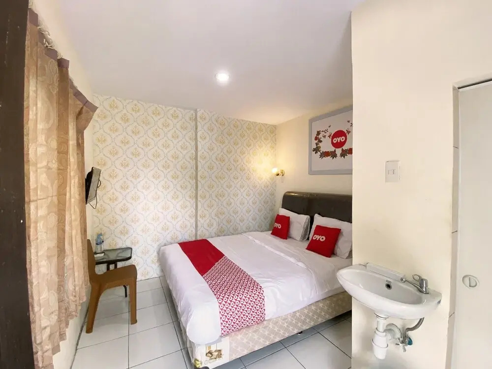 OYO 1634 Dom Residence