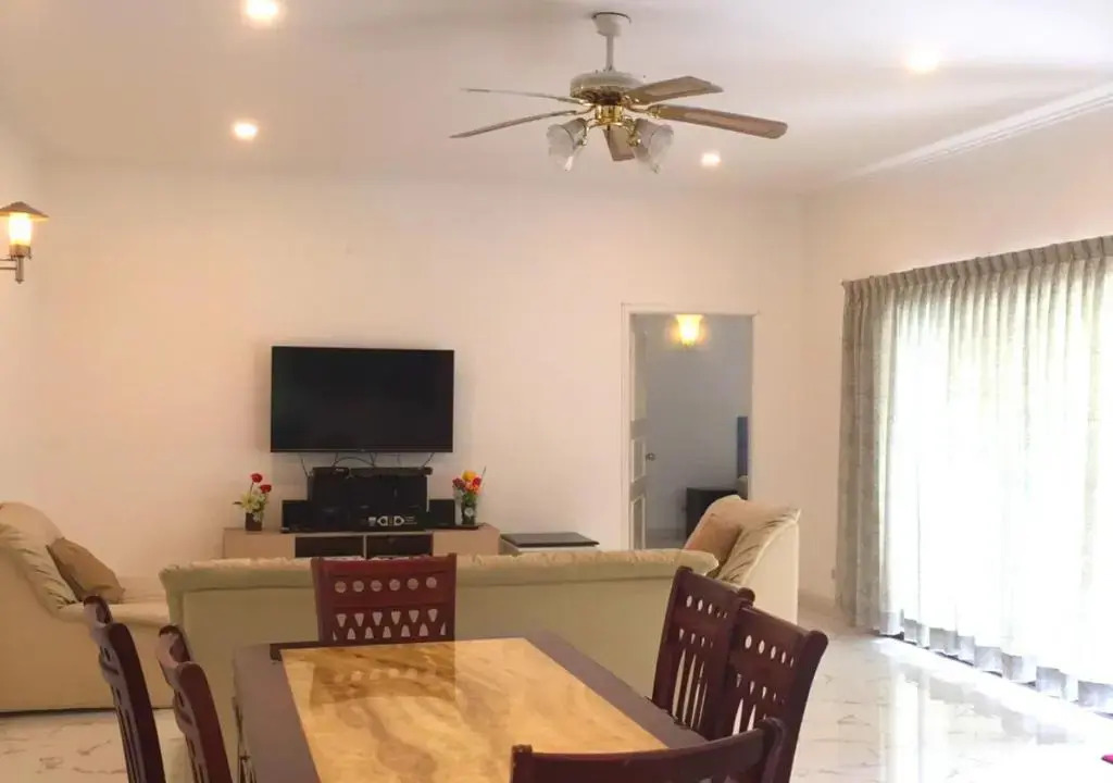 Baan Golden Pool Villa