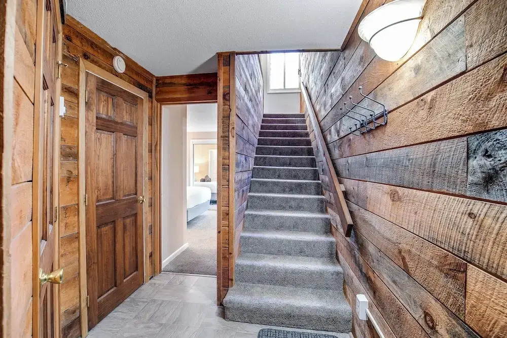 Mountaineer's Cottage - Cozy Condo In The Gorgeous White Mountains 2 Bedroom Condo by Redawning