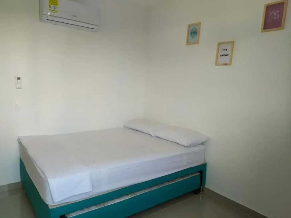 Rodadero Sur Santa Marta Edificio Aragoa a 150 metros del mar