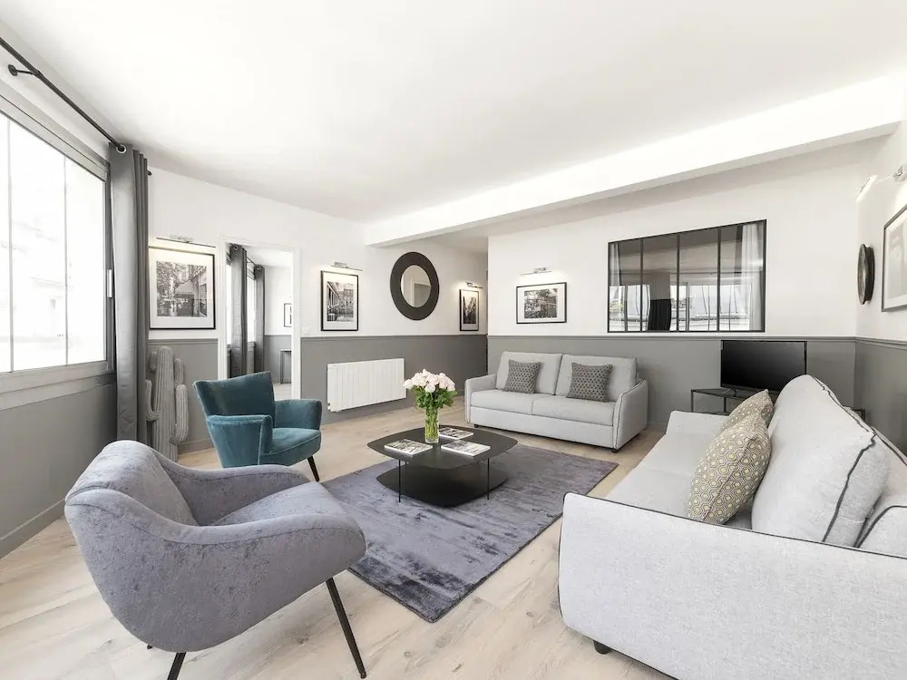 Luxury 3BDR Le Marais III by Livinparis