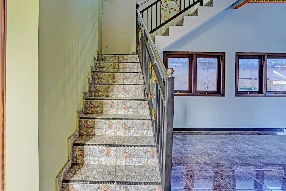 Hotel O Desa Wisata Alam Gosari