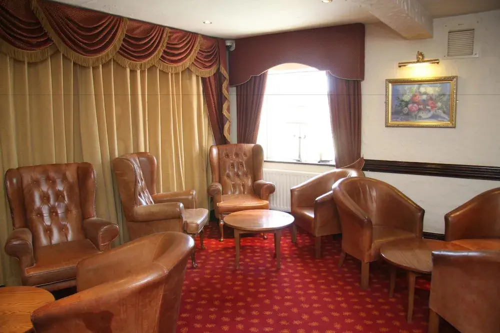 Hunters Lodge Hotel