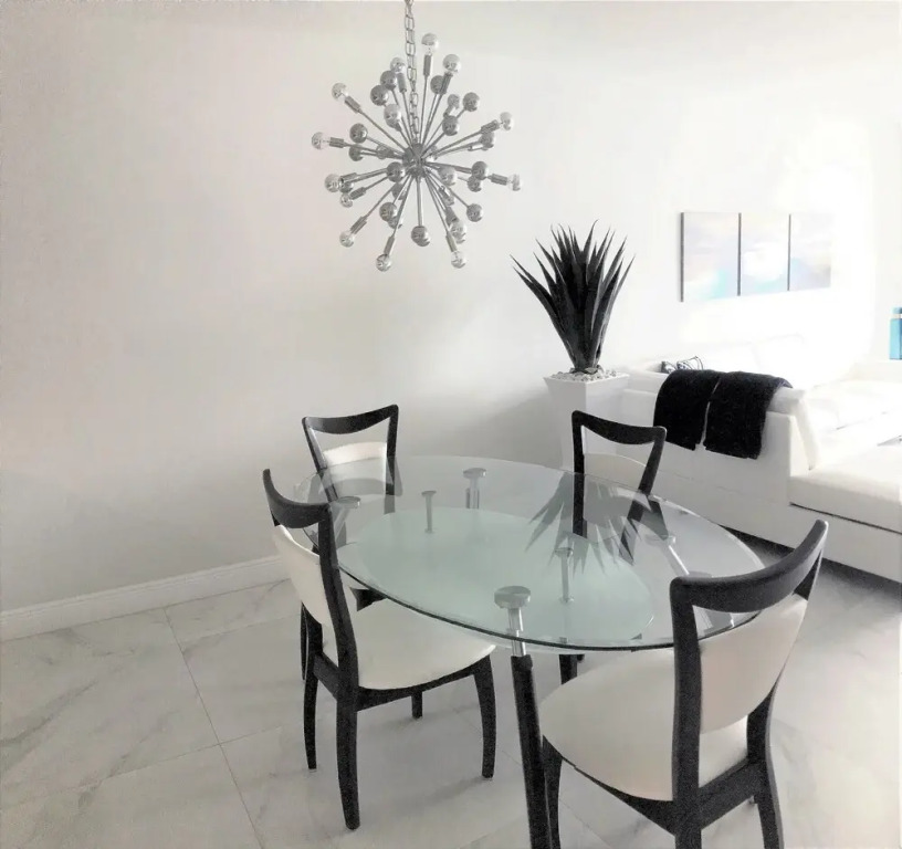 Le Marina Bay 403- Condo 5 People. Sunny Isles