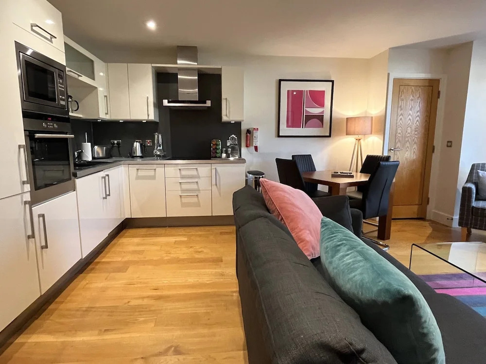 Your Space Apartments - The Hamiltons