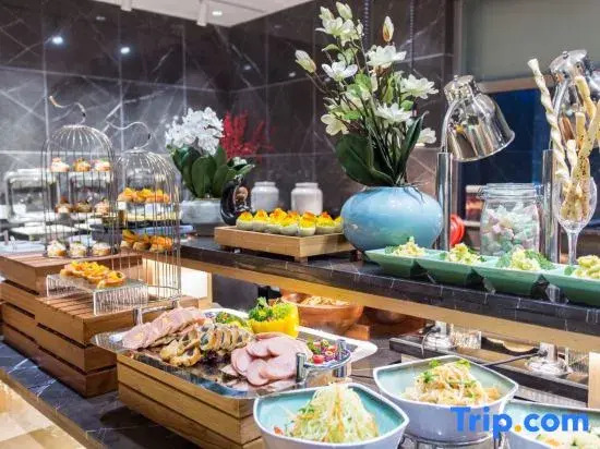 Home Inn Business Hotel (Dalian Zhongshan Square Qingniwabiao Branch)