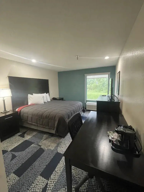 Howard Johnson Express Inn Iowa La