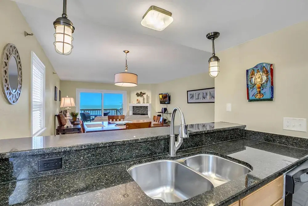 19930 Gulf Blvd Townhouse Unit 4A 2 Bedrooms 2.5 Bathrooms Townhouse