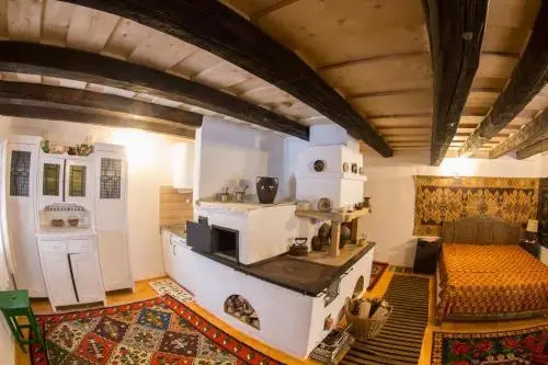 Casa Povestilor