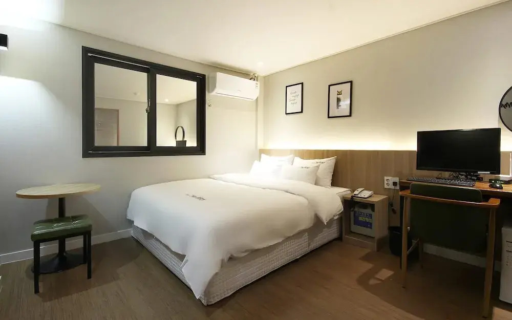 Changwon Jinhae Hotel Two Heart