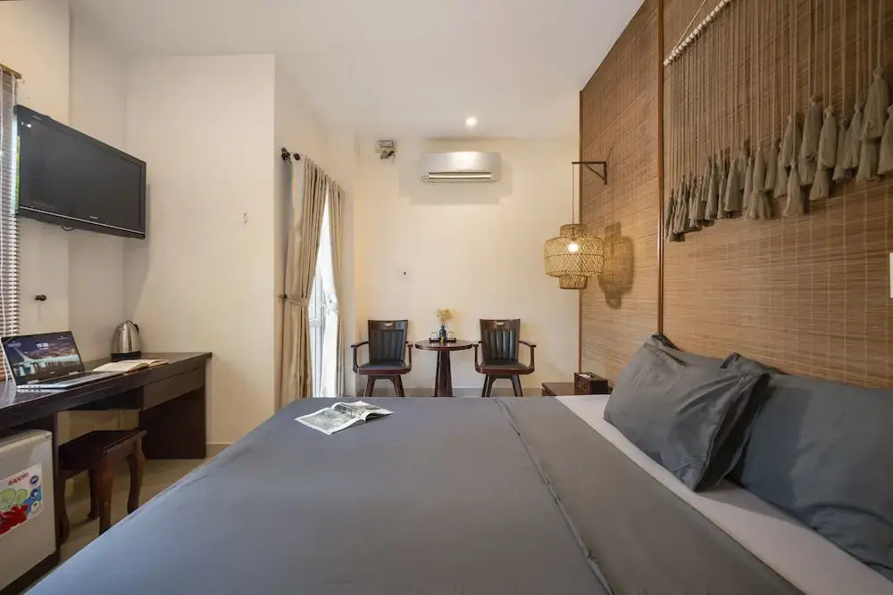 Rustic Hotel Danang