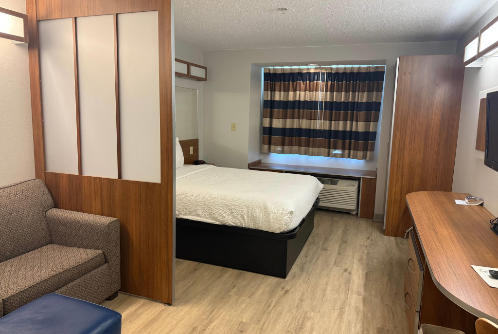 Microtel Inn & Suites