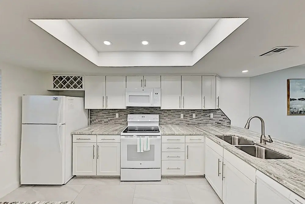 4400 Gulf Blvd Condo Unit 107