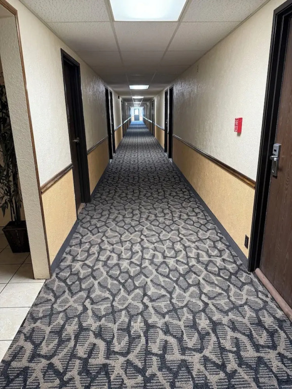 Peddlers Inn Motel