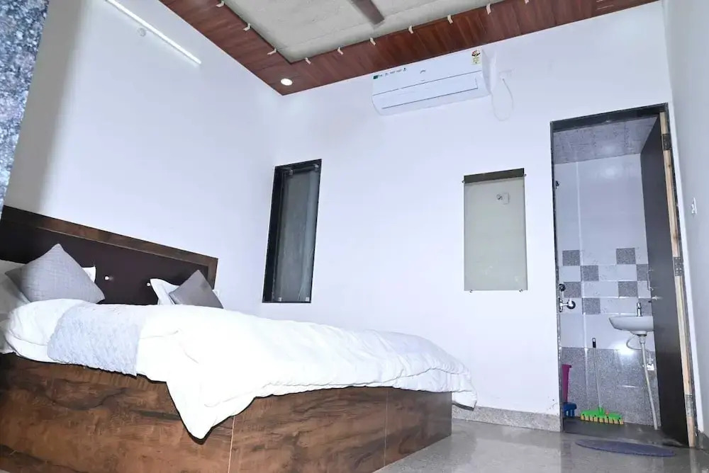 Shree Kalyan Palace