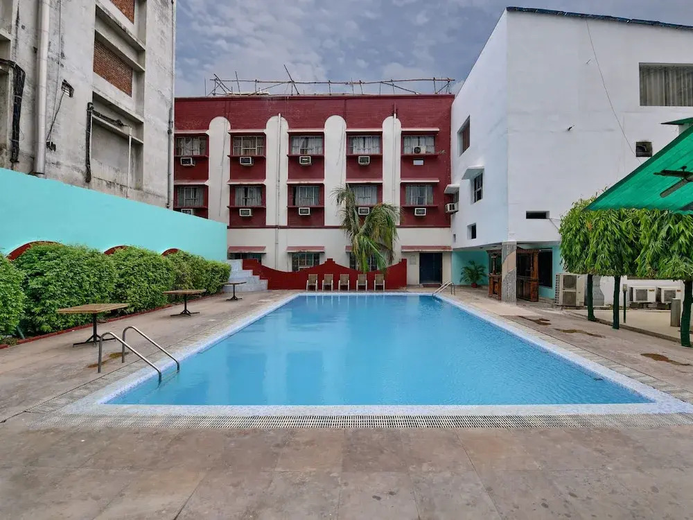 OYO 10706 Hotel Siddhartha