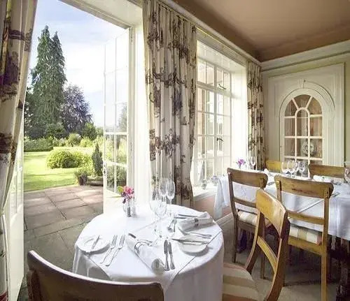 Trigony House Hotel