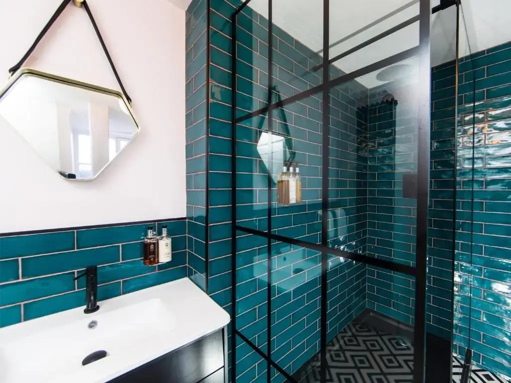 Luxury Travel Emporium YO1 - Exquisite 400 Year Old, City Centre Townhouse