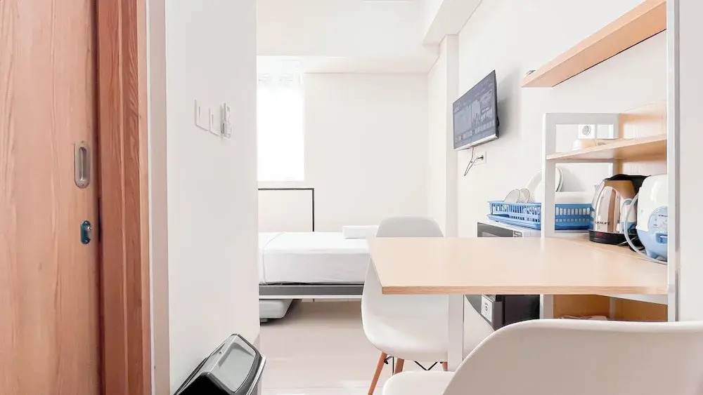 Comfortable Studio Room (No Kitchen) at Bandaraya - Tallasa City Makassar Apartment