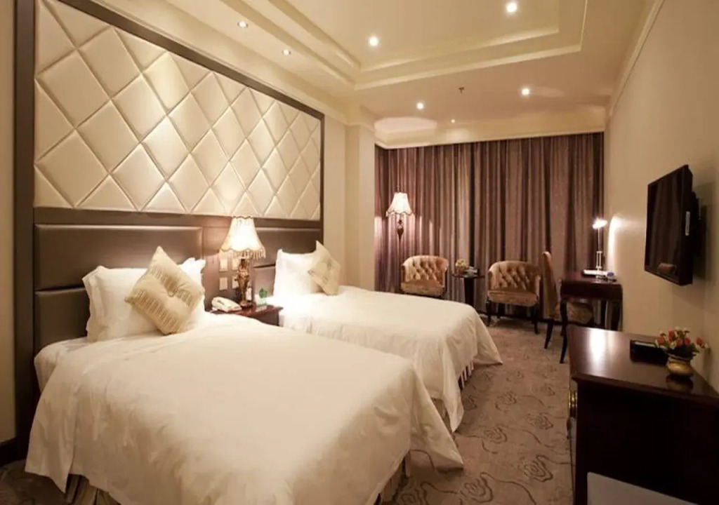 Chengdu Hao Tian Guo Tai Hotel