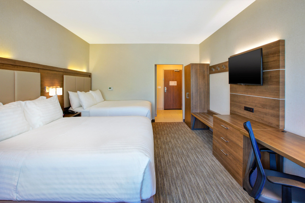 Holiday Inn Express & Suites New Castle by IHG