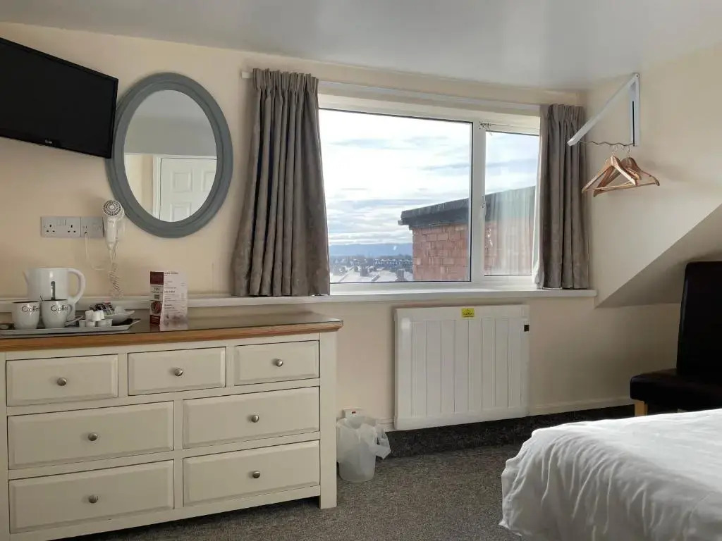 Claxton Hotel