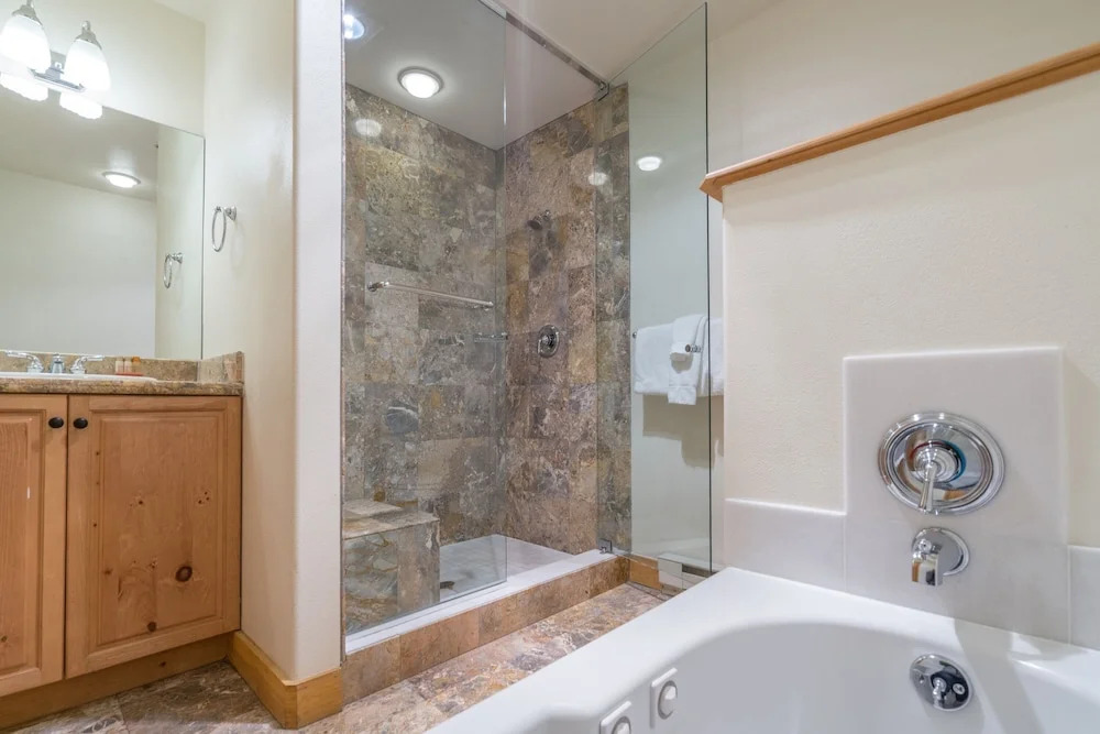 Bear Creek Lodge 301 3 Bedroom Condo by Alpine Lodging Telluride