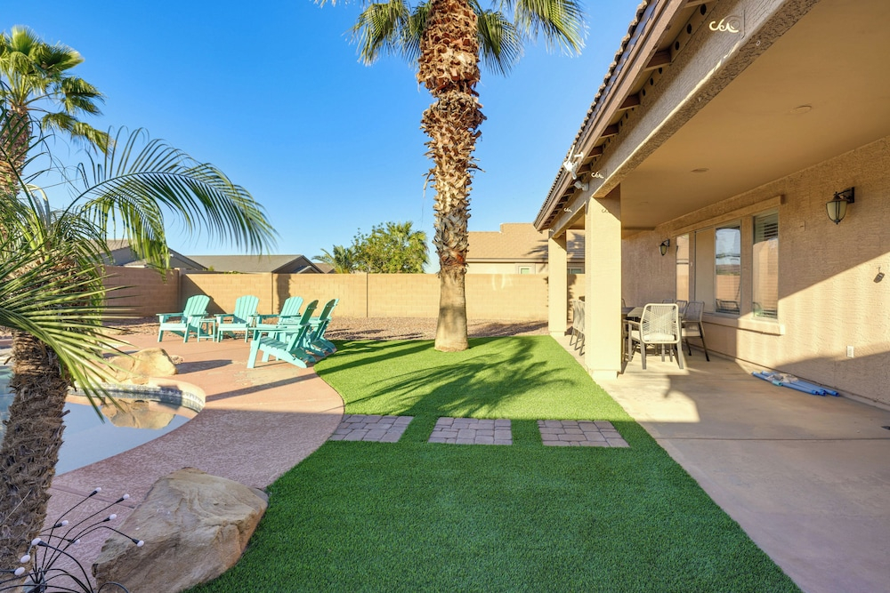 Spacious San Tan Valley w/ Private Outdoor Oasis